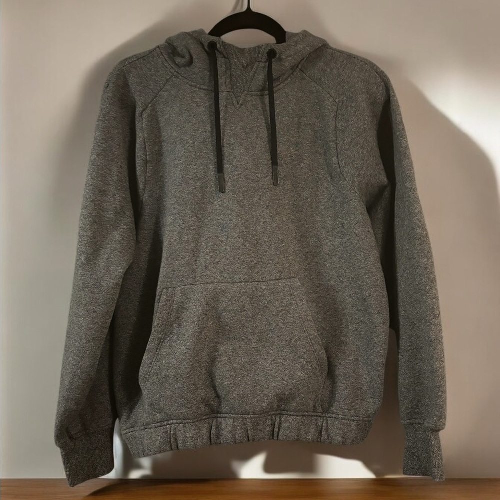 Lululemon Warm For Winter Hoodie. Cropped Elastic waist. Soft Heather Gr…